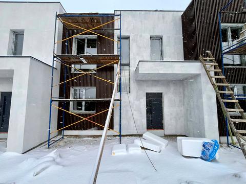 будинок за адресою Коновальця