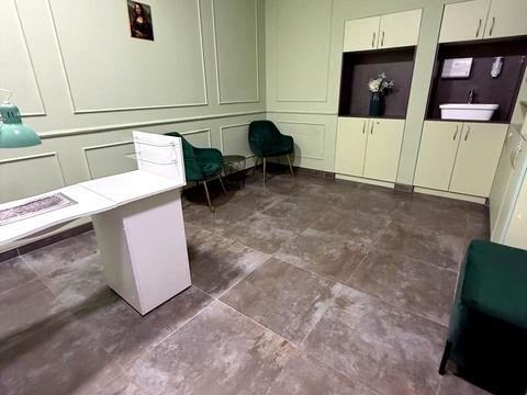 коммерческая по адресу Французский бульв., 12/1