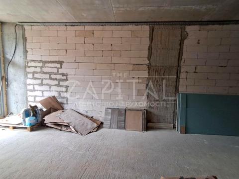 комерційна за адресою Осіння вул., 33