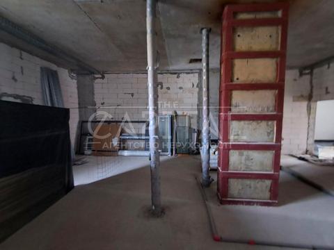 комерційна за адресою Осіння вул., 33