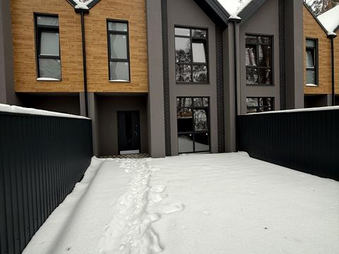 дом по адресу Сілнзька