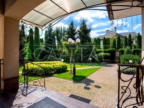 будинок за адресою с. Іванковичі, авіаторів