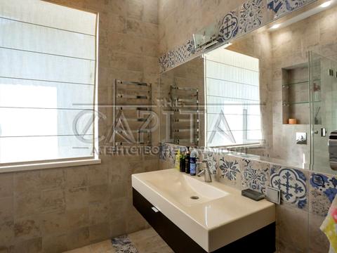 будинок за адресою с. Іванковичі, авіаторів