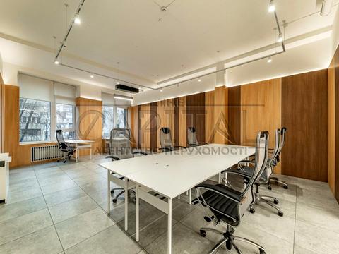 комерційна за адресою Січових СтрільцівСічових Стрільців, 44А