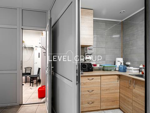 комерційна за адресою Олени Пчілки вул., 3-В