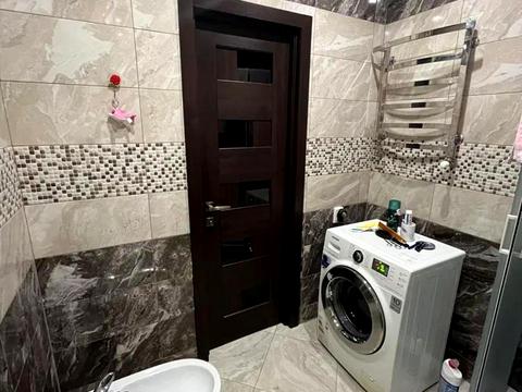 квартира за адресою Роксоляни вул., 43б