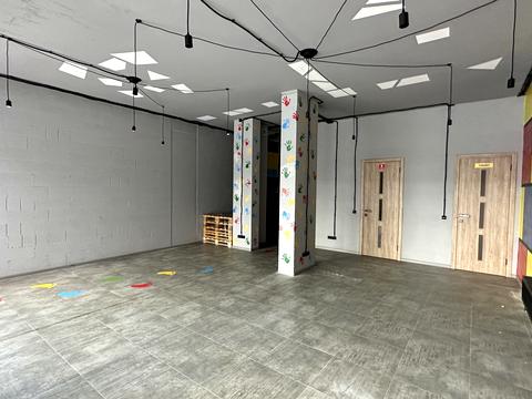 комерційна за адресою Університетська вул., 1о