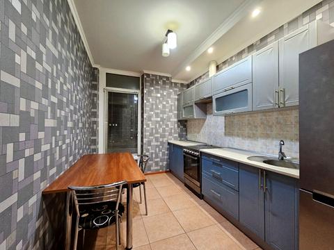 квартира за адресою Ованеса Туманяна вул., 3