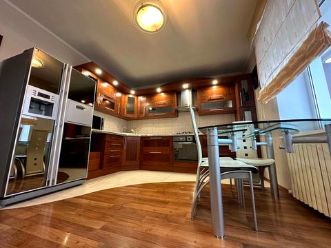 квартира за адресою Євгена Чикаленка вул., 59