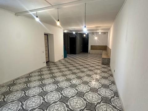 комерційна за адресою Двірська, 26