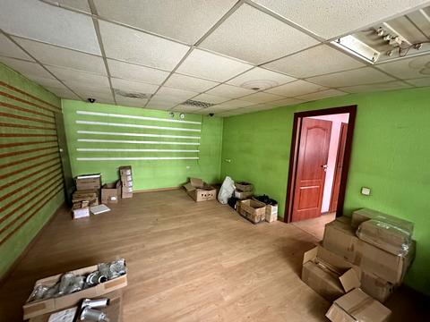 комерційна за адресою Олександра Довженка вул., 9