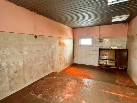 комерційна за адресою Олександра Довженка вул., 9