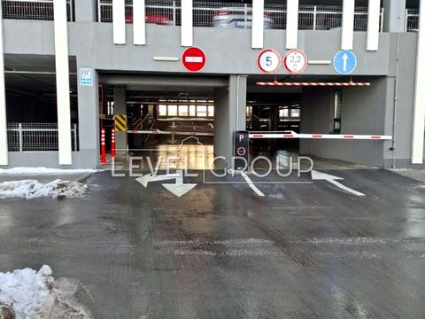 паркомісце за адресою Європейського Союзу просп. (Правди), 17