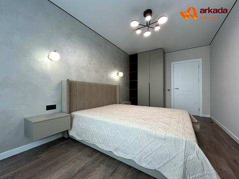 квартира за адресою Степана Бандери вул., 77-Б