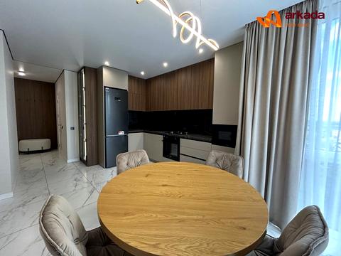 квартира за адресою Степана Бандери вул., 77-Б