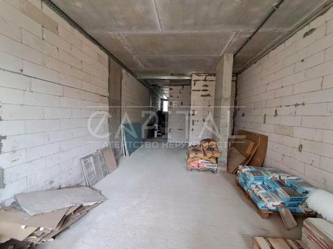 комерційна за адресою Осіння вул., (Будинок)