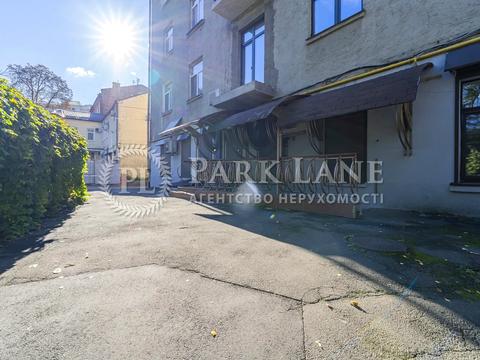 комерційна за адресою Кудрявська вул., 8-А