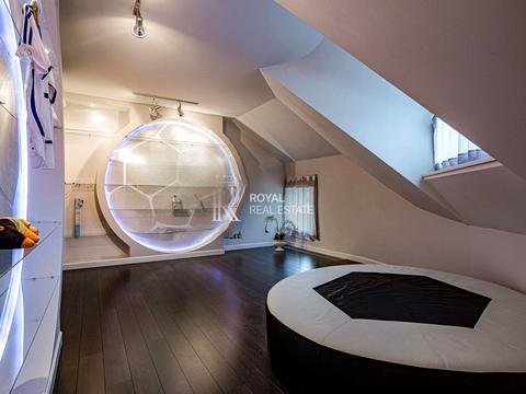 дом по адресу с. Вишенки, Садовая ул., 3