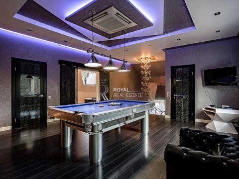 дом по адресу с. Вишенки, Садовая ул., 3