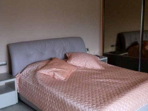 будинок за адресою Русанівські сади вул.