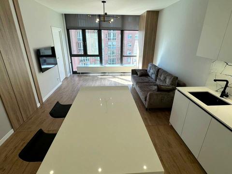 квартира за адресою Кучеревського бульв., 1