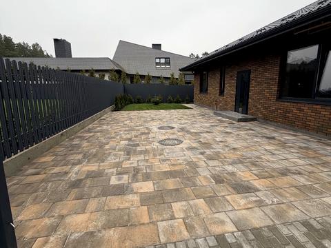 будинок за адресою Полярна