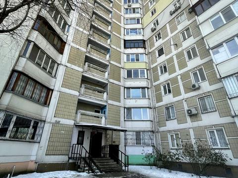 квартира за адресою Ревуцького вул., 44