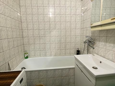 квартира за адресою Ревуцького вул., 44