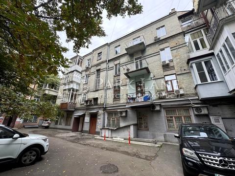 квартира по адресу Верхній Вал ул., 50