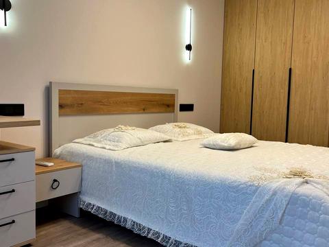 квартира по адресу Степана Бандеры ул., 77-Б