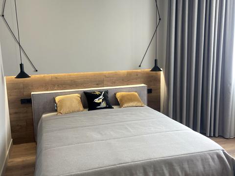 квартира за адресою Молодіжна вул., 5