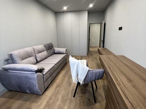 квартира за адресою Молодіжна вул., 5