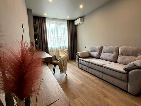 квартира за адресою Молодіжна вул., 5