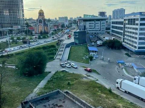 комерційна за адресою Митрополита Василя Липківського вул. (Урицького), 14/18