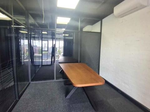 комерційна за адресою Вадима Гетьмана вул., 1-А