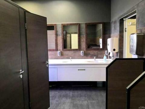 комерційна за адресою Вадима Гетьмана вул., 1-А