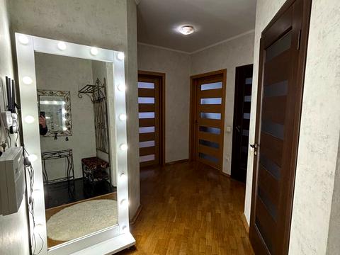 квартира за адресою Василя Симоненка вул., 45