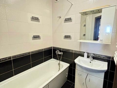 квартира за адресою Василя Симоненка вул., 45