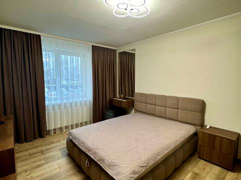 квартира за адресою Макогона вул., 23