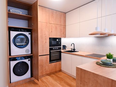 квартира за адресою Салютна вул., 2к16