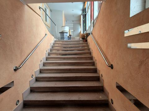 коммерческая по адресу Гната Хоткевича ул., 5