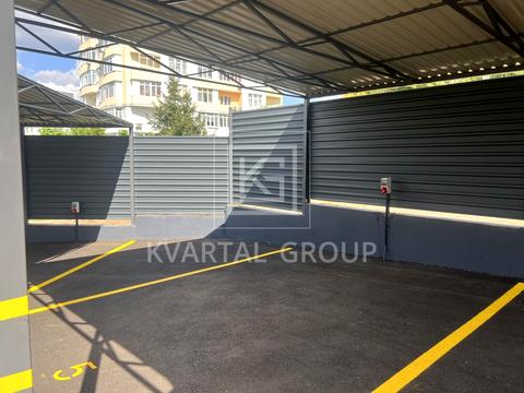 паркомісце за адресою Миколи Сингаївського вул. (Ново-Оскольська), 1