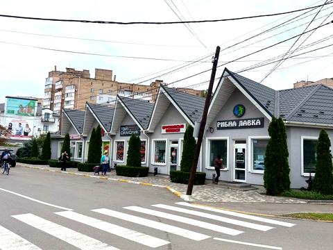 комерційна за адресою Авіаконструктора Антонова вул., 8В