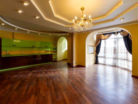 квартира по адресу Юлии Здановской ул. (Ломоносова), 52/3