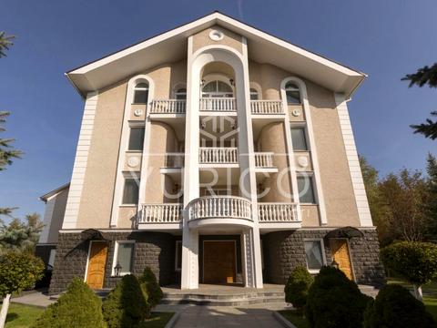 будинок за адресою с. Козин, Золотоворітська вул.