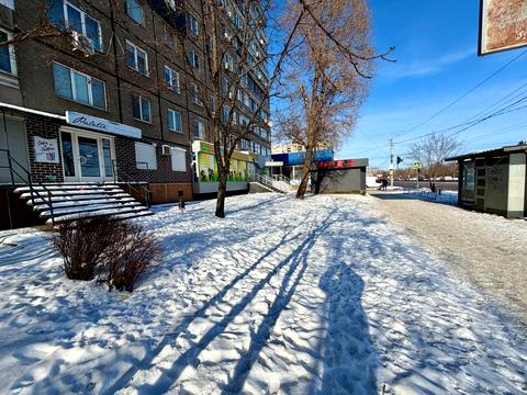 комерційна за адресою Набережна Перемоги вул., 58