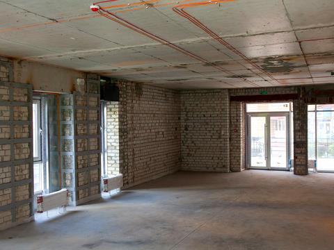 комерційна за адресою Левка Лук'яненка вул. (Маршала Тимошенка), 21/2