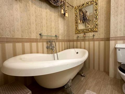 квартира за адресою Дніпровська набережна вул., 19-В