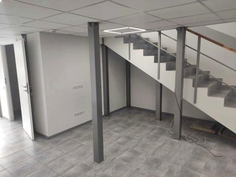 коммерческая по адресу Степана Бандеры просп. (Московський), 8