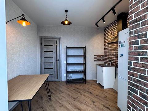 квартира за адресою Домобудівельна вул., 13